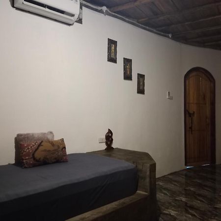 Rumah Nalu Surf Camp Krui Kültér fotó